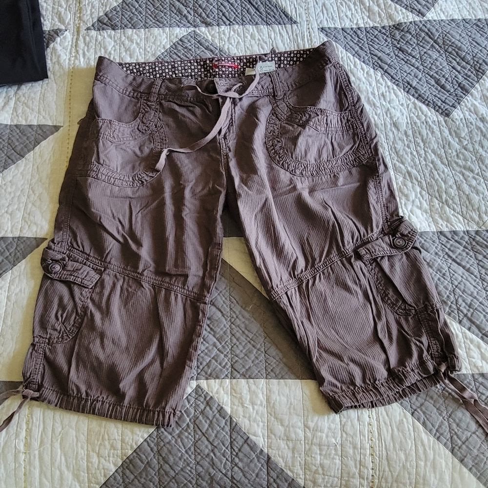 Unionbay Capri size 13 color gray